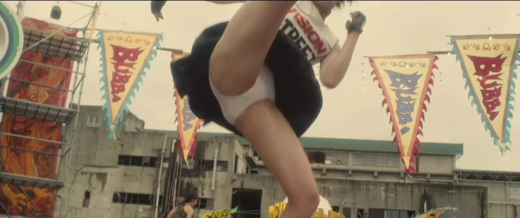 清野菜名のパンチラ1