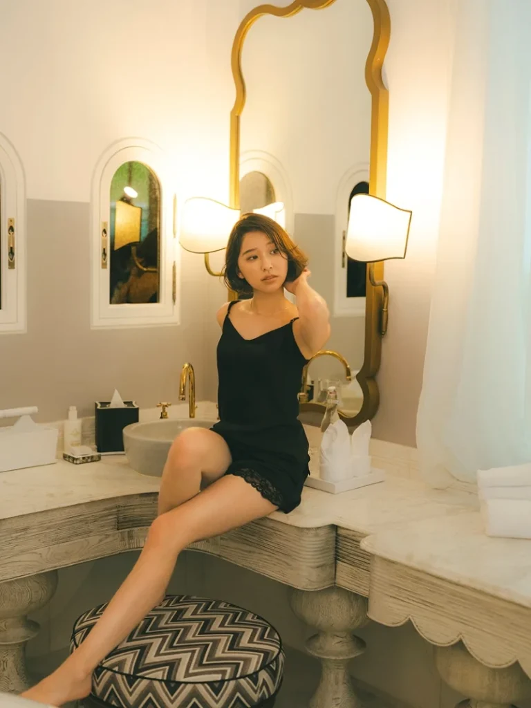 玉井詩織の写真集エロ画像2