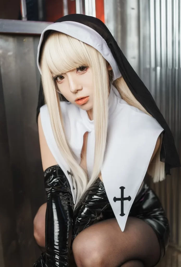 コスプレイヤーマルエモンのエロ画像1