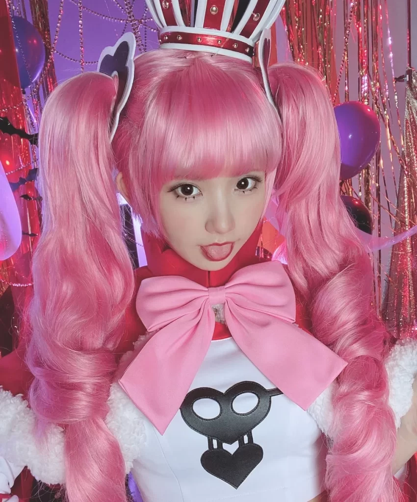 実写版ペローナのエロ画像1