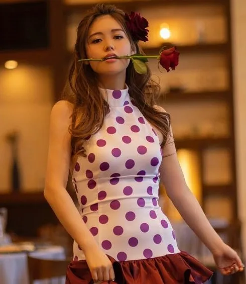 実写版ヴィオラのエロ画像1