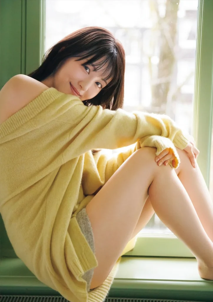 浜辺美波のエロ画像3