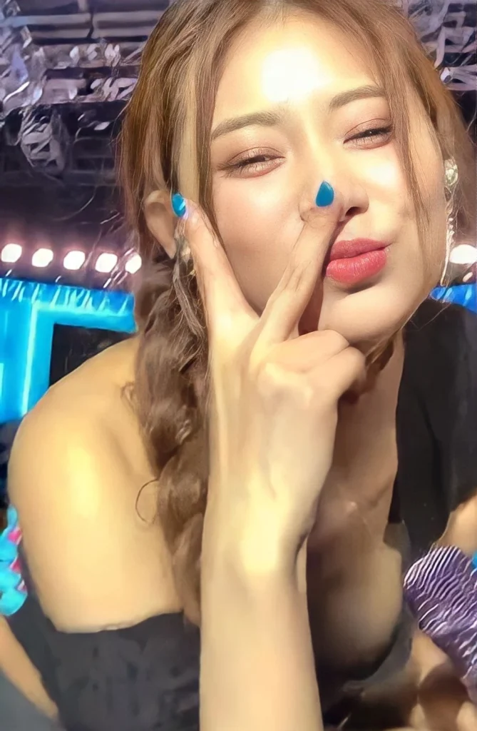 TWICEツウィの乳首ポロリ2