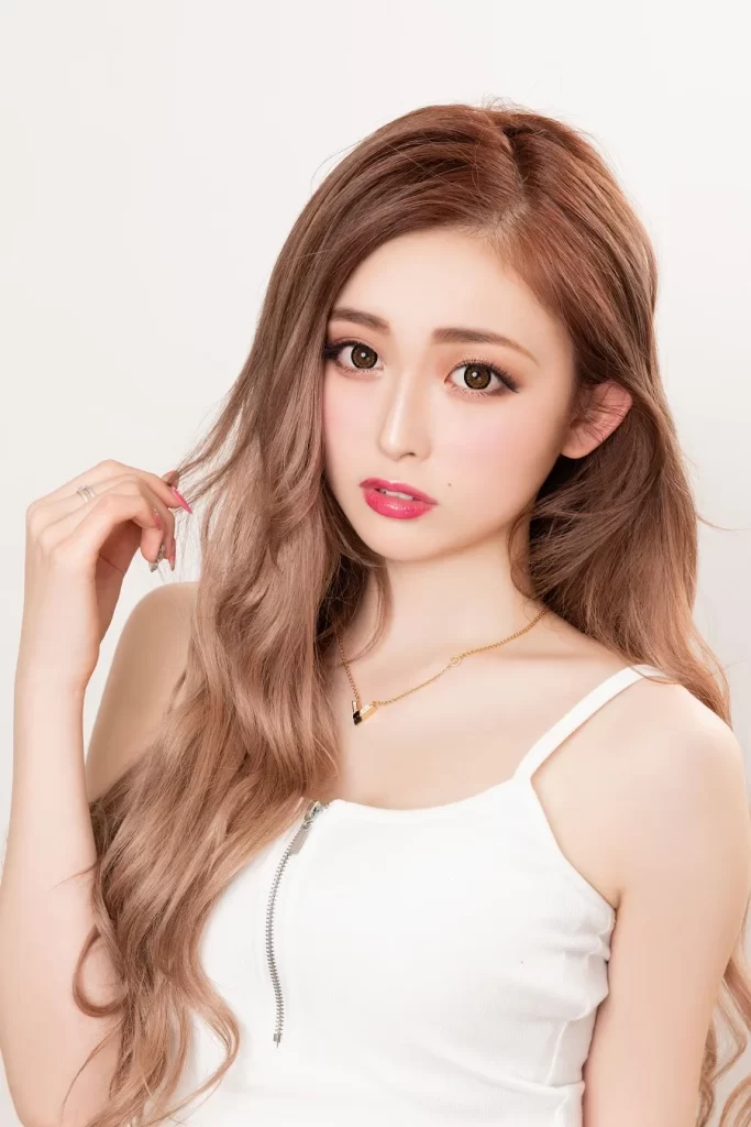 ゆうちゃみの可愛い顔