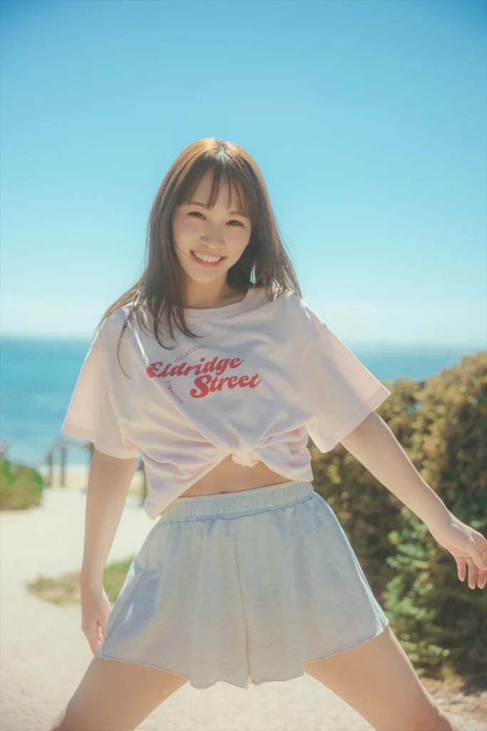 川栄李奈の最新写真集エロ画像3