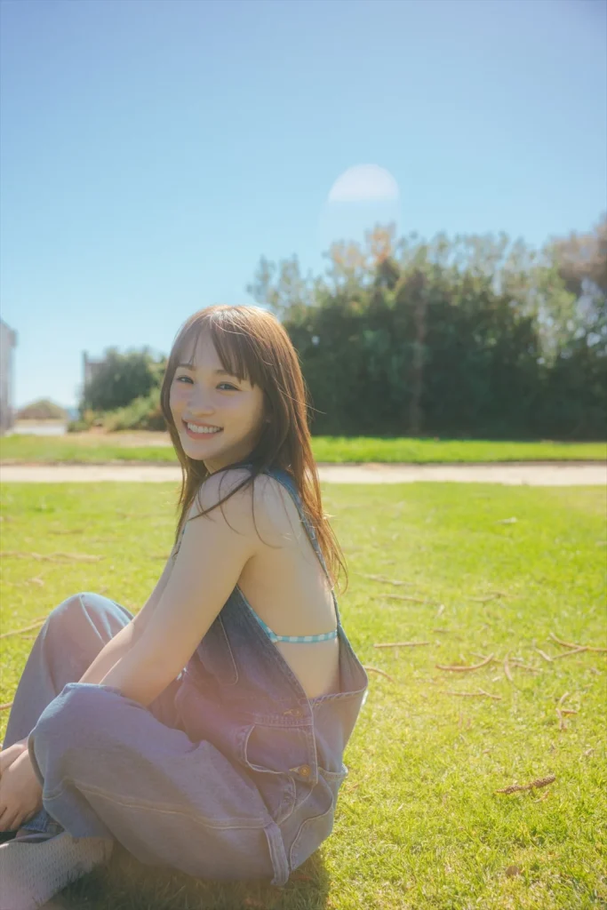 川栄李奈の最新写真集エロ画像4