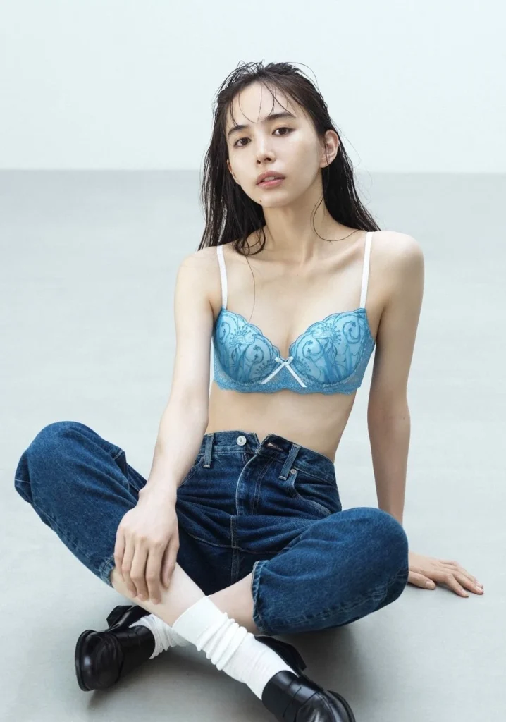 井桁弘恵のブラジャー姿エロ画像6