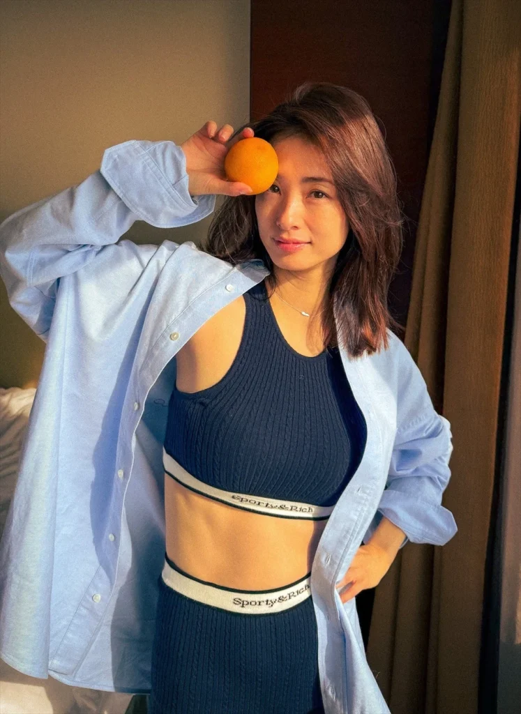 上戸彩の写真集「Midday Reverie」エロ画像4