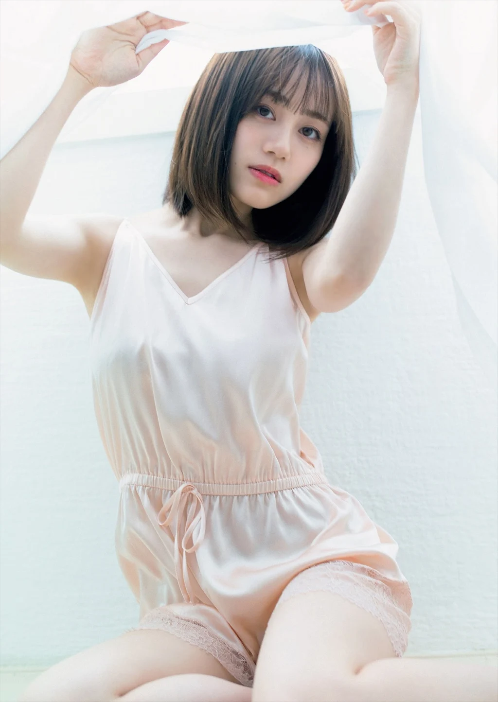 伊藤美来のランジェリー部屋着エロ画像1