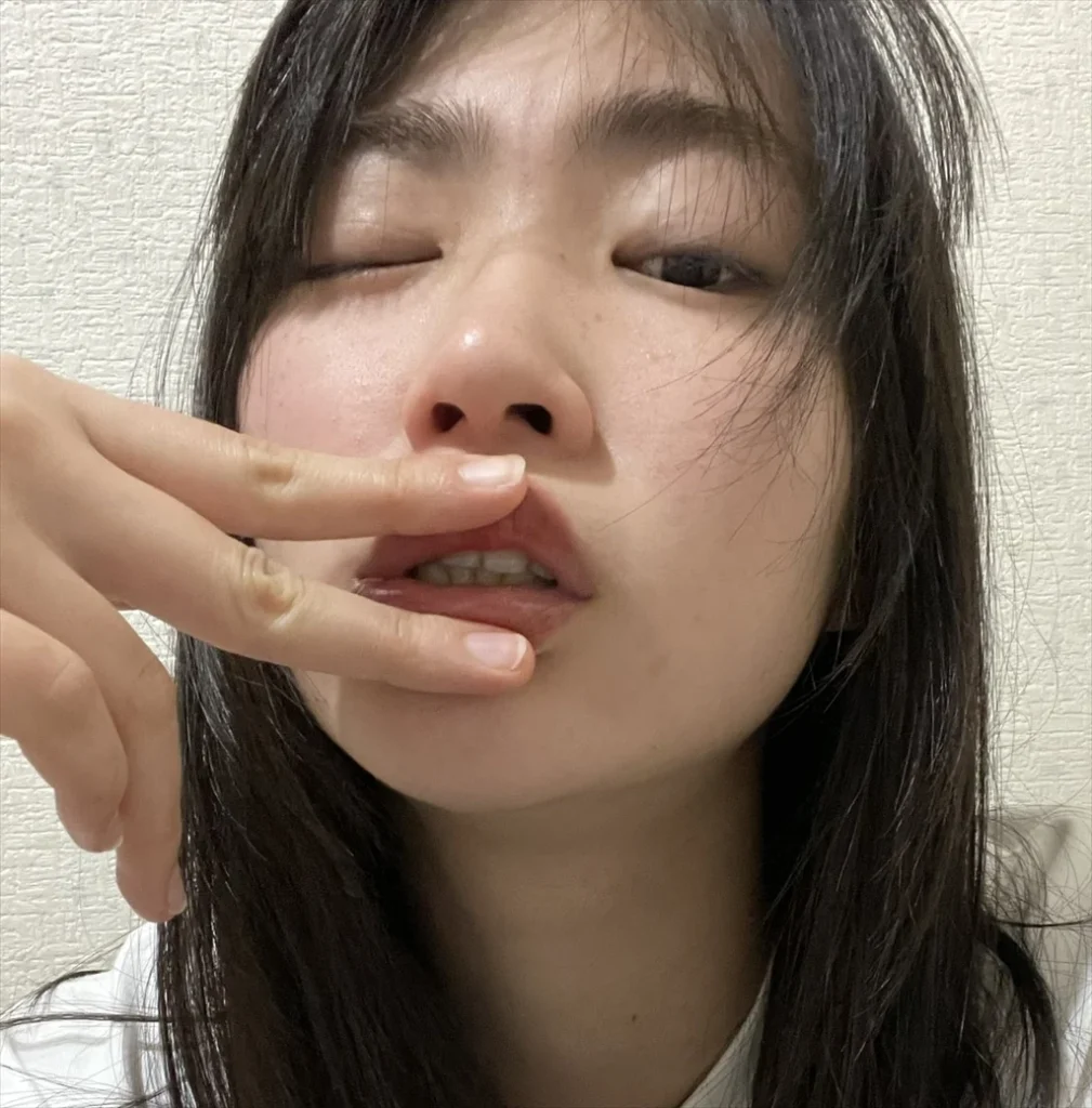 瑚々の顔マンコエロ画像4