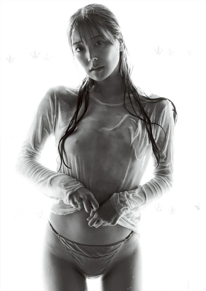 白間美瑠の乳首ポチエロ画像2