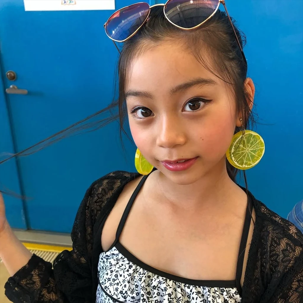 Ai Inamitsu junior model pic 1