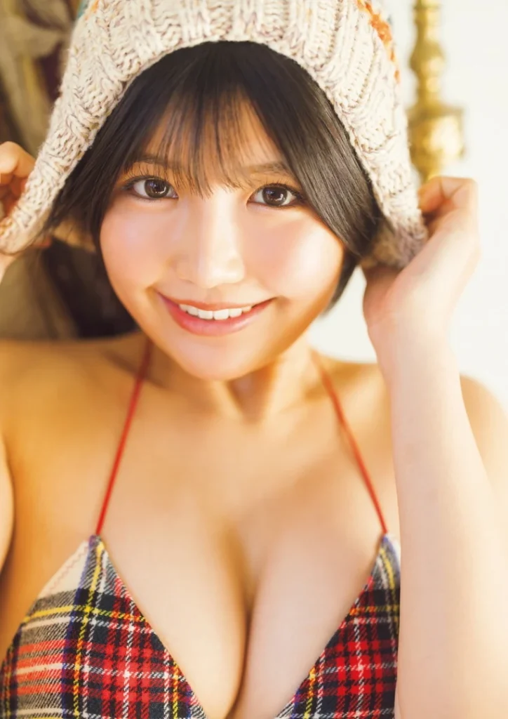 南あみの巨乳おっぱいエロ画像2