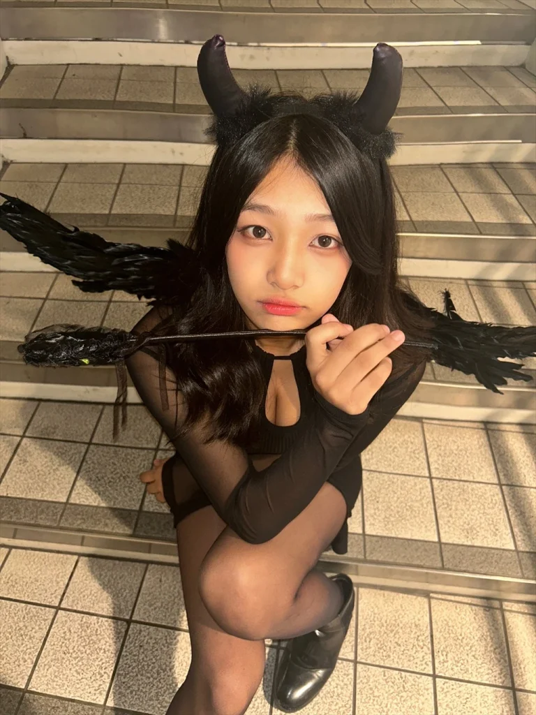 Karina Nizisaki SNS off-shot photo 8