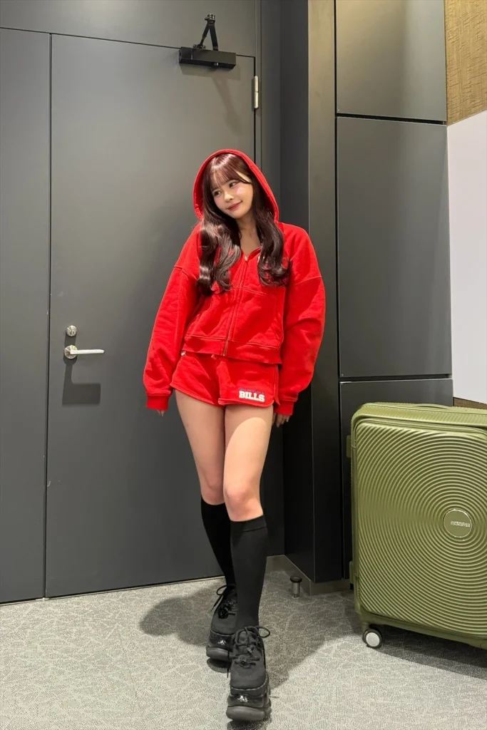 村川緋杏のギャル美脚エロ画像2