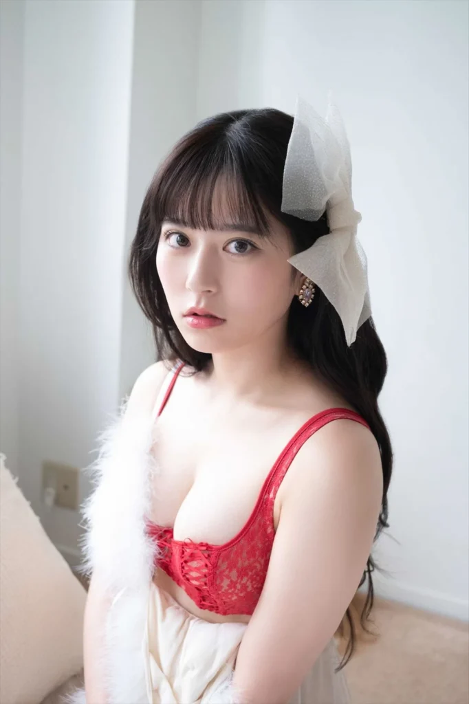 月足天音の美乳おっぱいエロ画像8