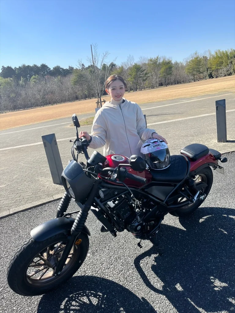 黒江こはるバイク女子エロ画像2