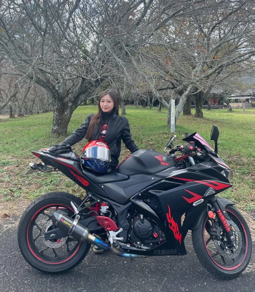 黒江こはるバイク女子エロ画像3