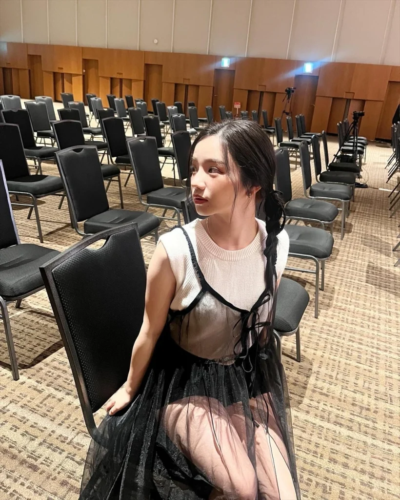 永江梨乃のSNSの自撮りエロ画像2