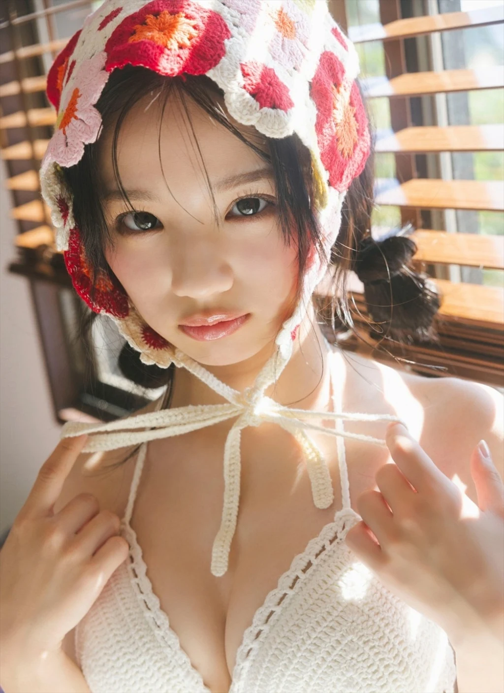 永江梨乃の美乳おっぱいエロ画像1