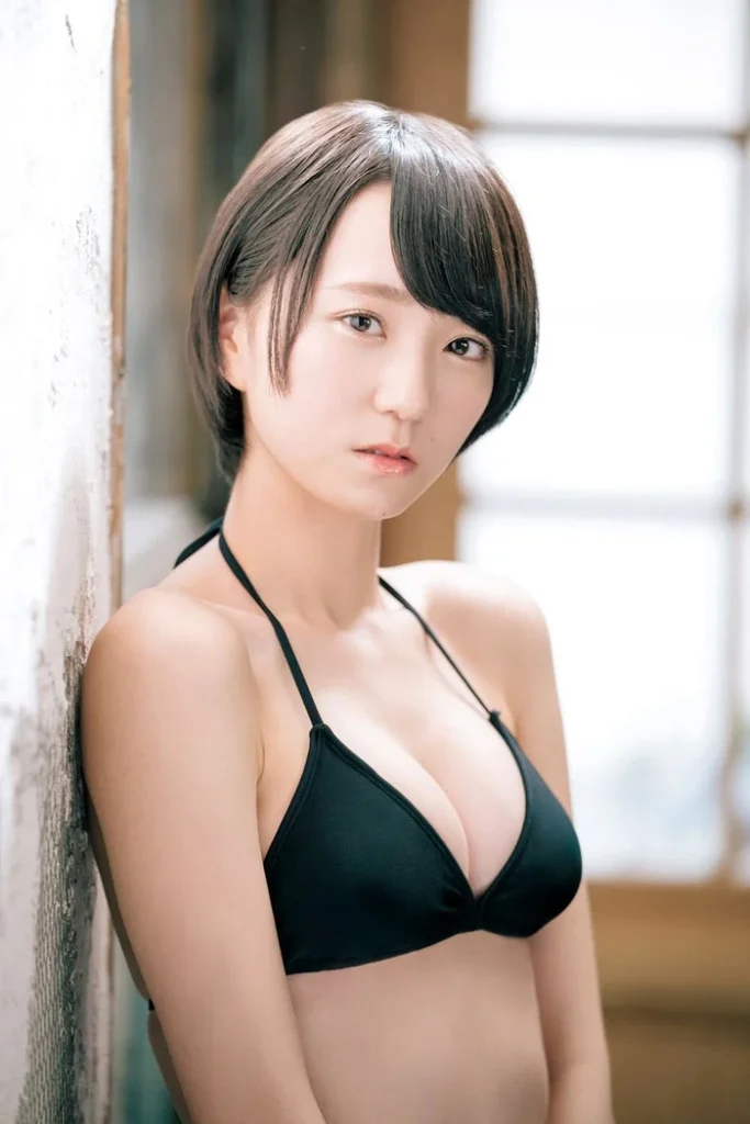 野口衣織の巨乳おっぱいエロ画像5